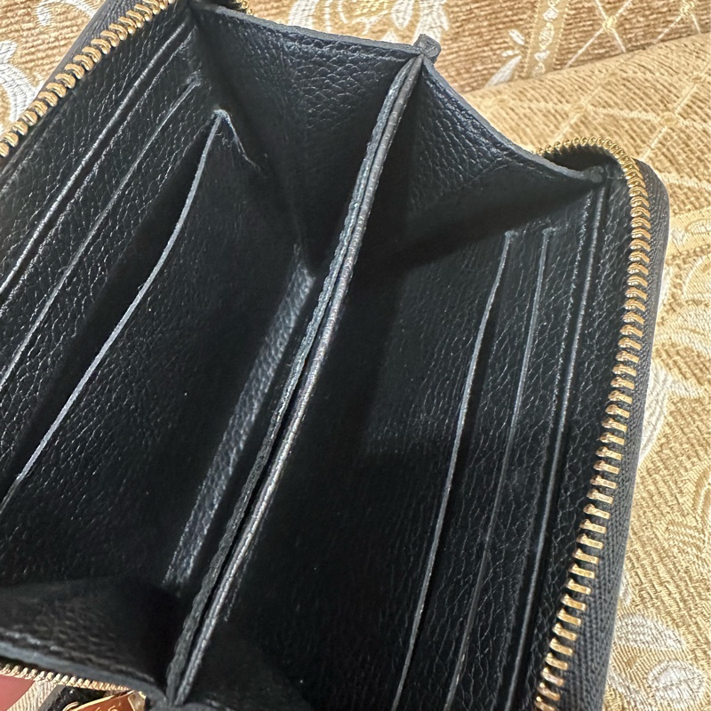 LV 黑牛皮壓紋金釦ㄇ拉零錢包M60574-7