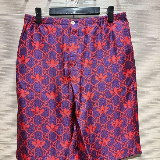 💎Han's house精品服飾💎GUCCI 古馳 聯名 愛迪達 adidas 滿版 GG 100%真絲 短褲 現貨 50 原價40600-0