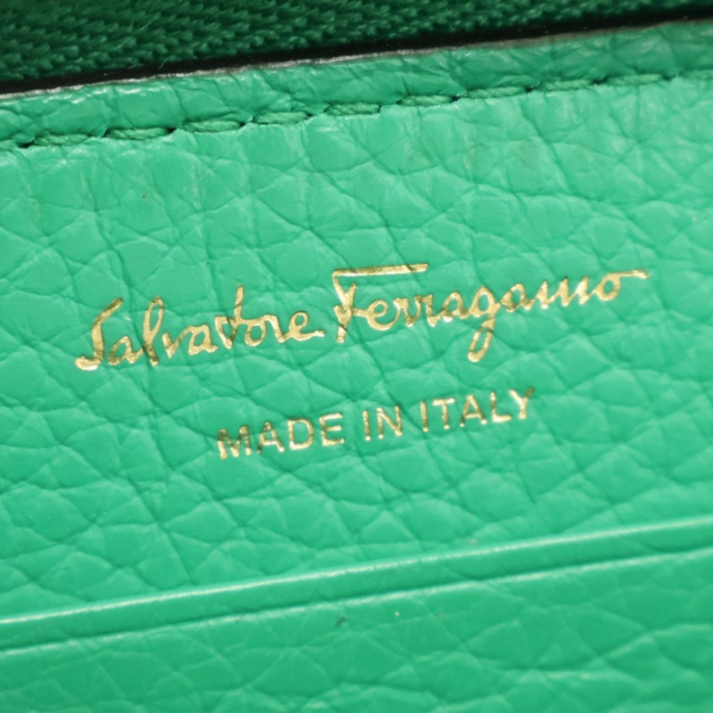 綠色牛皮 Gancini 拉鍊 零錢包【Salvatore Ferragamo 菲拉格慕】 JL-22 0406-3