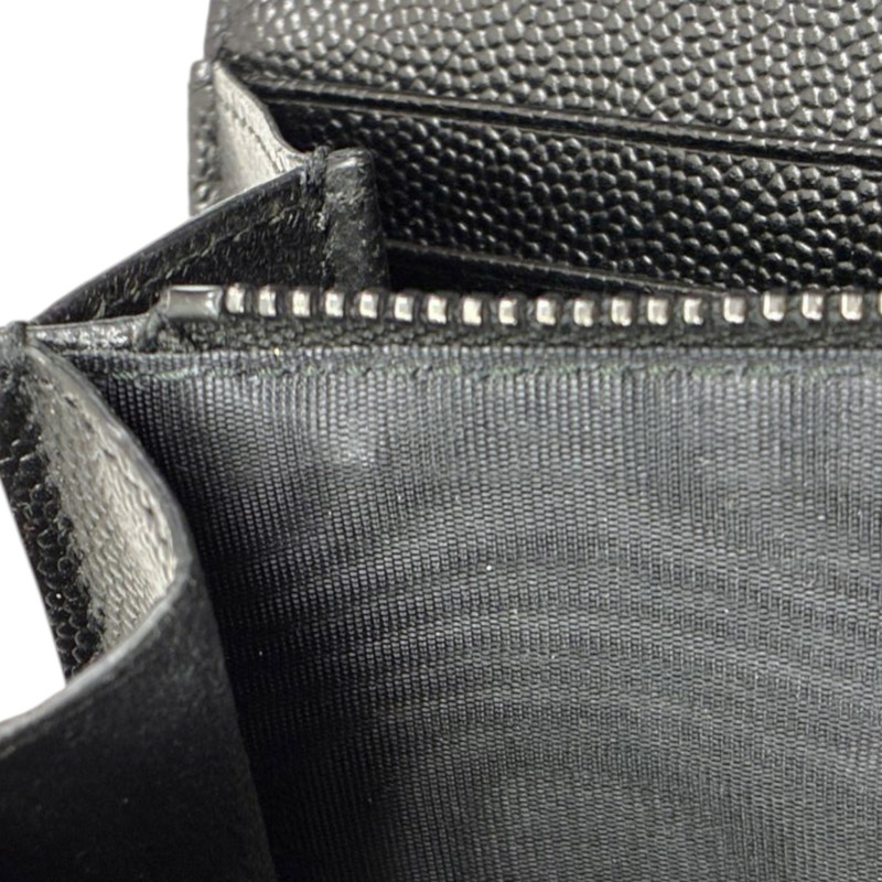 黑色 粒面壓紋 牛皮 Cassandre 大型 翻蓋錢包 扣式 長夾【SAINT LAURENT YSL 聖羅蘭】 372264-7