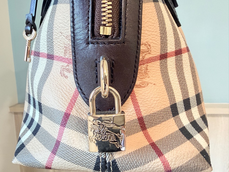 Burberry Small Thornley Bag｜Vintage Nova Check Doctor Bag｜附鎖頭鑰匙 醫師包 手提包-19
