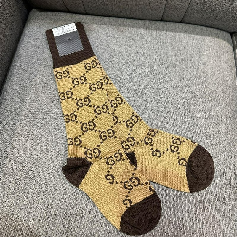 💎Han's house精品服飾💎 GUCCI 古馳 滿版 襪子 男女可穿 現貨S M 原價8600-0
