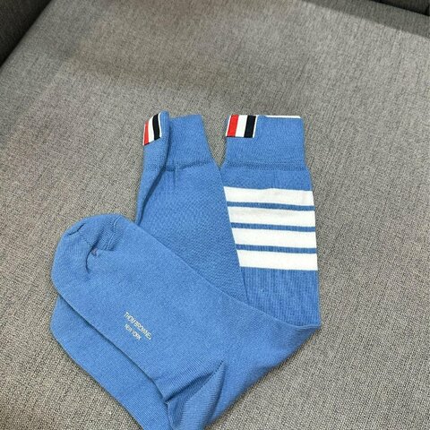 💎Han's house精品服飾💎Thom Browne TB 4槓 襪子 英國製 現貨 女款 35 ～37