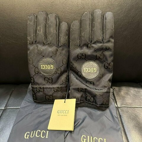 💎Han's house精品服飾💎GUCCI 老花 手套 現貨M