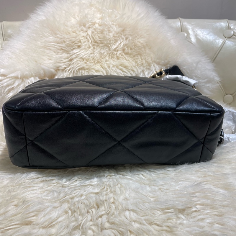 Chanel 19 Small 黑色晶片-6