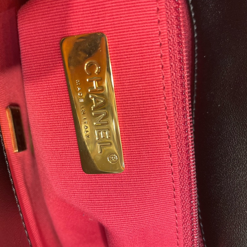 Chanel 19 Small 黑色晶片-9