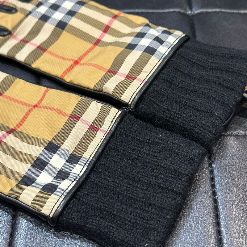 💎Han's house精品服飾💎Burberry 經典款 格紋 小羊皮 羊毛 手套-4