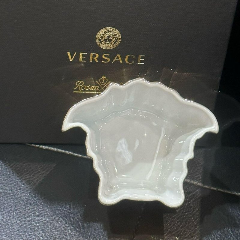 💎Han's house精品服飾💎VERSACE 凡賽斯 LOGO 女王頭 陶瓷 收納盒 德國製造 現貨 原價10900-3
