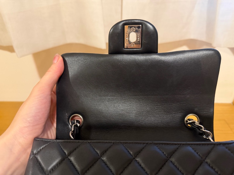 Chanel CF20大mini黑銀色羊皮-11
