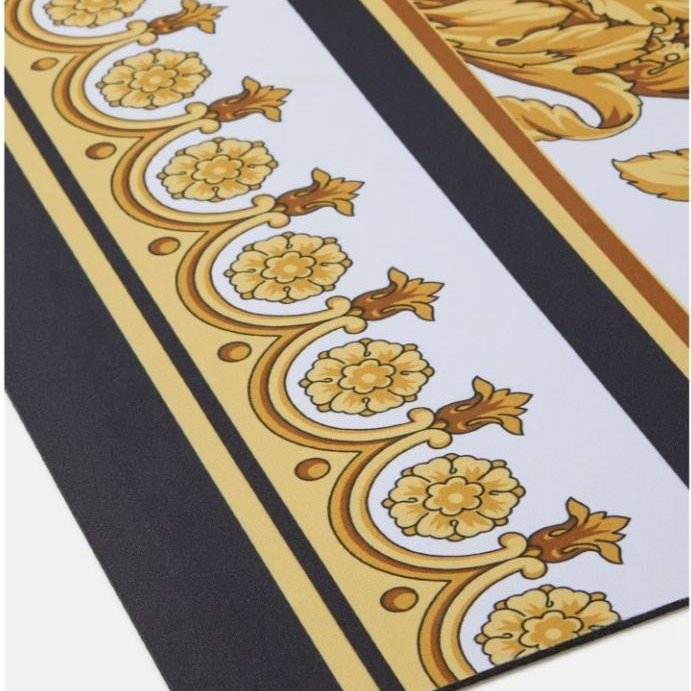 💎Han's house精品服飾💎VERSACE 凡賽斯 女神頭 頂級黑牌 地店 瑜伽墊 183X83 CM 現貨 原價15000-1