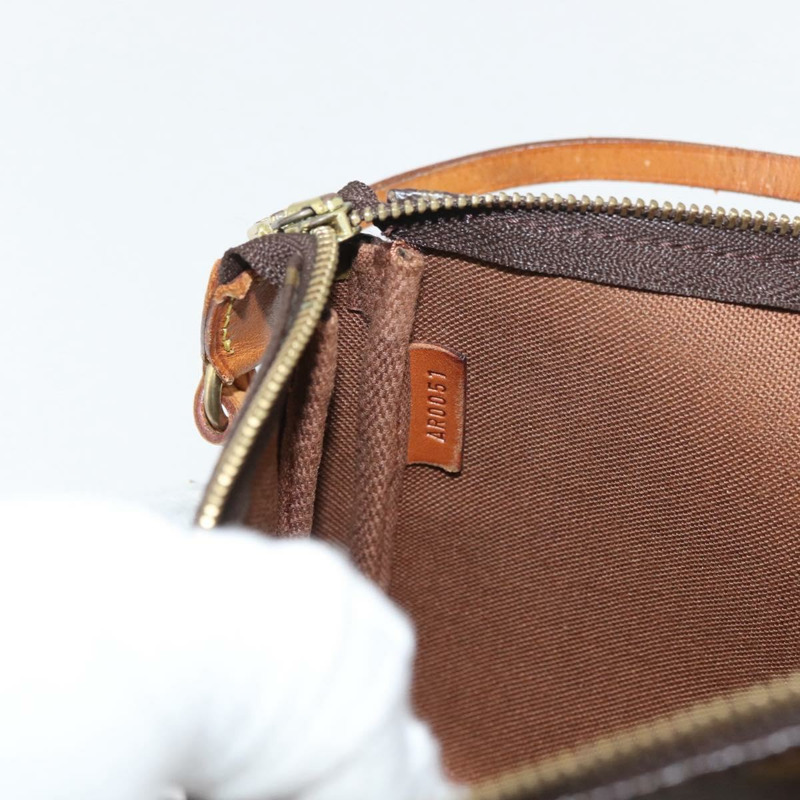 【日本直送】路易威登 Monogram 手拿包配件袋 M51980 LV 正品 ka4205A-11