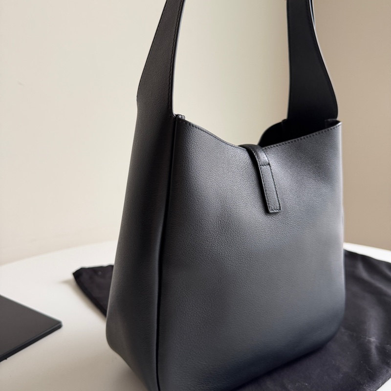 SAINT LAURENT HOBO小號黑色牛皮金扣肩背包 （包況佳）-2