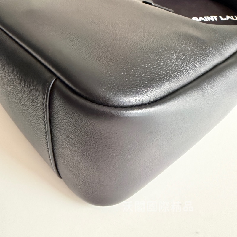 SAINT LAURENT HOBO小號黑色牛皮金扣肩背包 （包況佳）-5