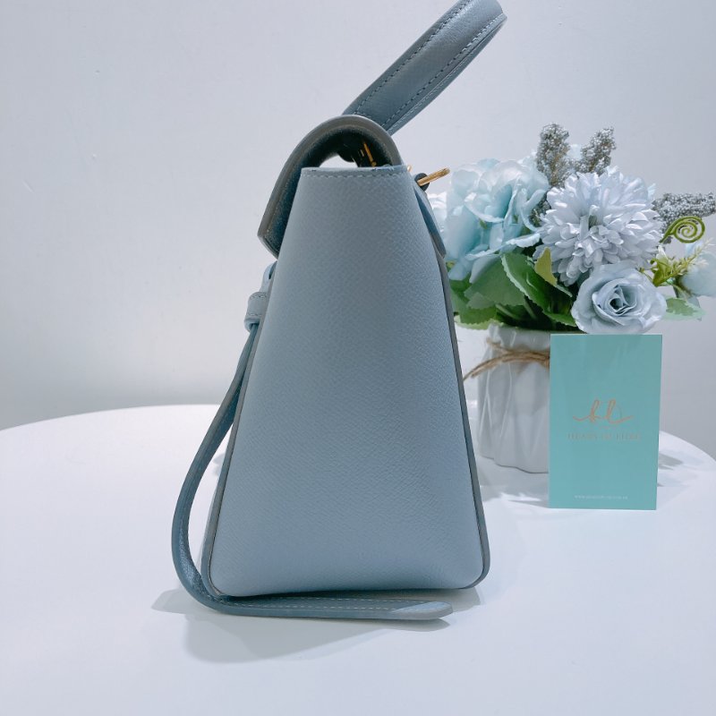 TW4838	Celine 思琳小迷你鯰魚翻蓋式包包 Nano Belt Bag Blue-3