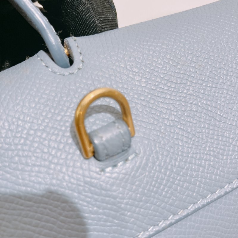 TW4838	Celine 思琳小迷你鯰魚翻蓋式包包 Nano Belt Bag Blue-10