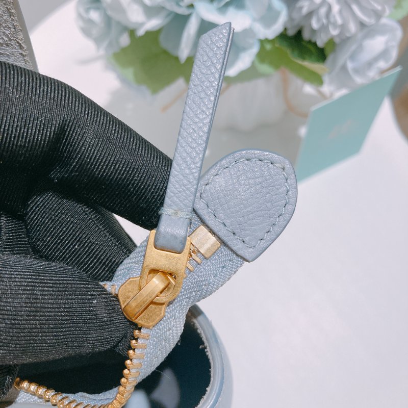 TW4838	Celine 思琳小迷你鯰魚翻蓋式包包 Nano Belt Bag Blue-16