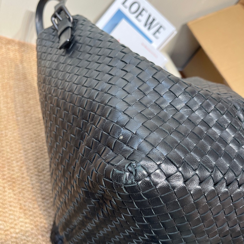 BV 葆蝶家 Bottega Veneta  黑色 羊皮 全皮編織 40*28 *30cm 附件 塵袋🧡-12