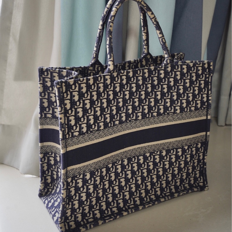 DIOR迪奧 BookTote 托特包 大號-1