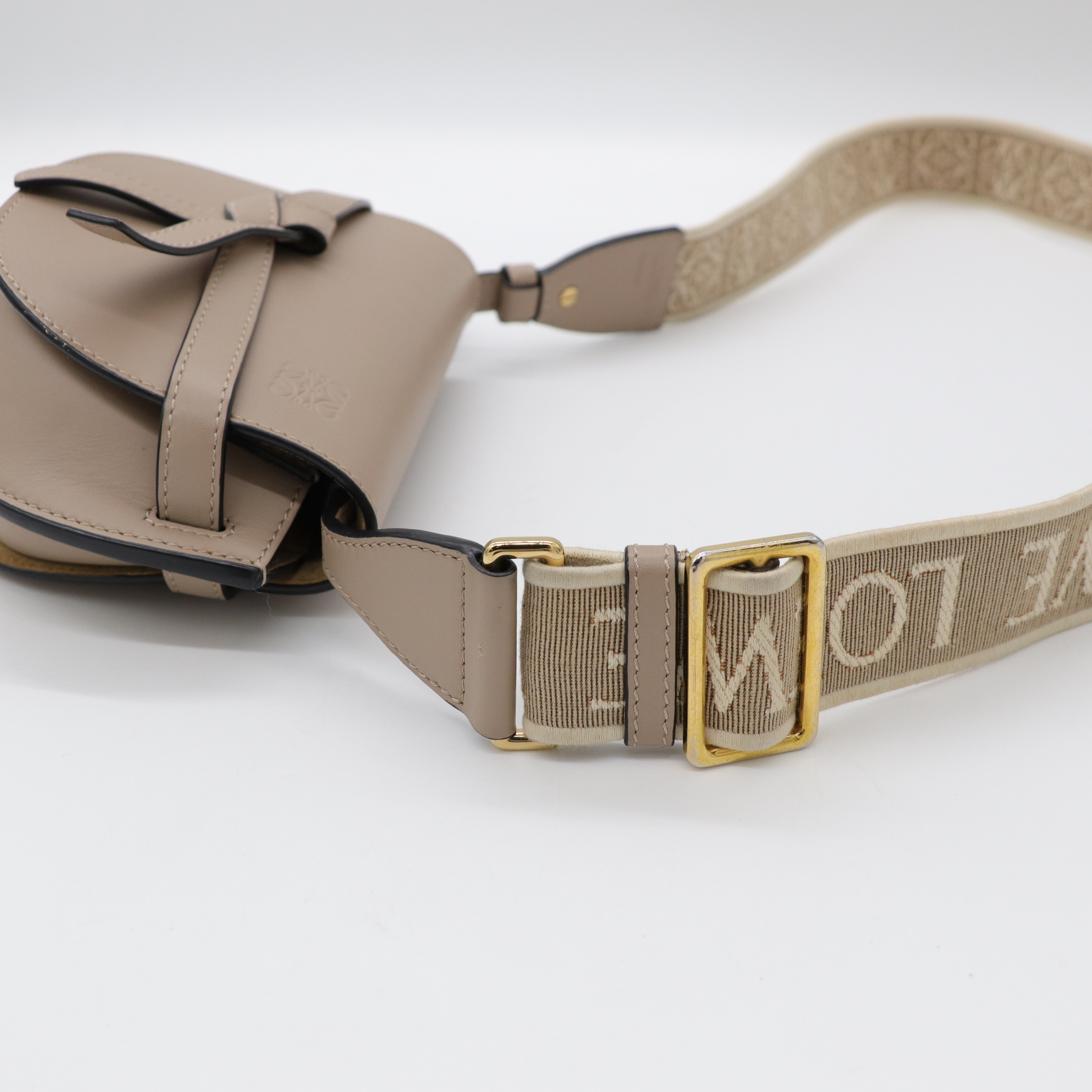 Loewe 羅威 Mini Gate 燕麥色 牛皮 斜挎包 單肩包-7