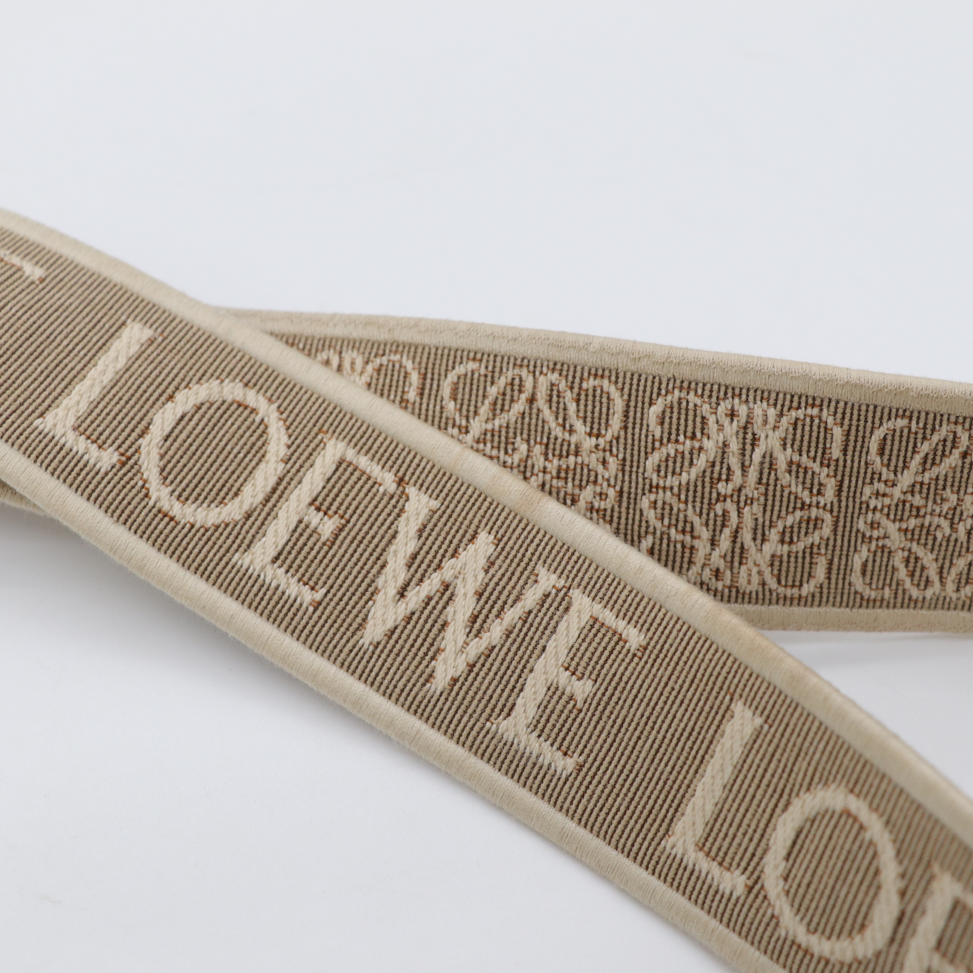 Loewe 羅威 Mini Gate 燕麥色 牛皮 斜挎包 單肩包-17