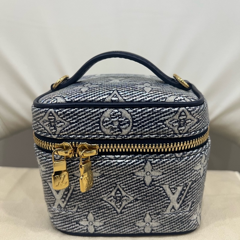 ✨99新LV/路易威登 Micro Vanity mini水洗牛仔化妆盒手提包斜背包23年夏日限定款 金色五金 可拆卸链条肩带 成色很好-1