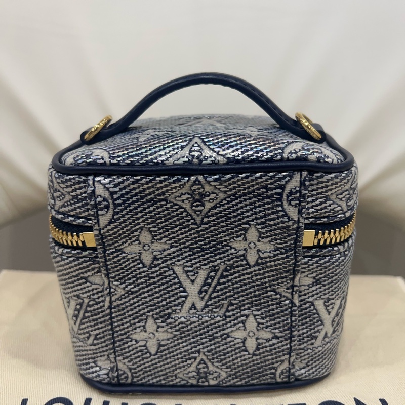 ✨99新LV/路易威登 Micro Vanity mini水洗牛仔化妆盒手提包斜背包23年夏日限定款 金色五金 可拆卸链条肩带 成色很好-3