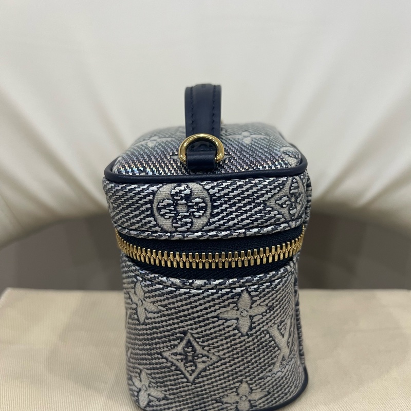 ✨99新LV/路易威登 Micro Vanity mini水洗牛仔化妆盒手提包斜背包23年夏日限定款 金色五金 可拆卸链条肩带 成色很好-4