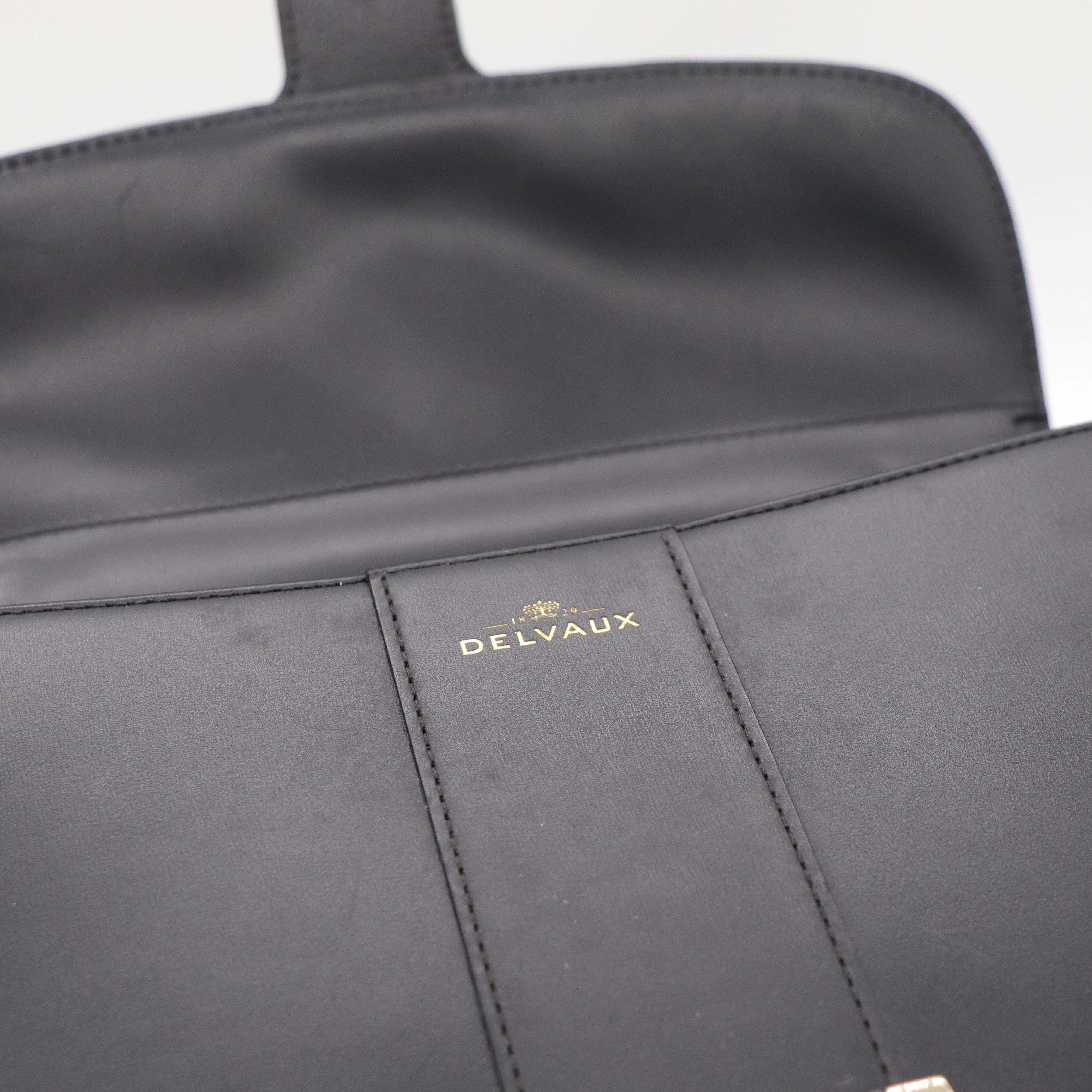 delvaux 黑色小公式包-17