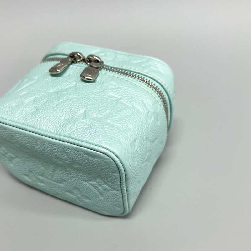 LV/路易威登 薄荷色全皮壓花micro vanity mini化妝盒子包 斜背包 正品❤️-3