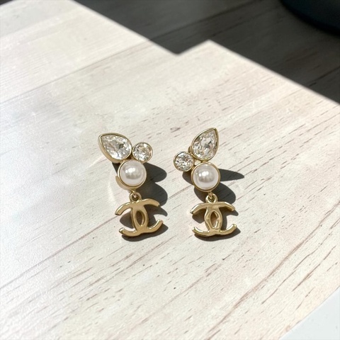 莉亞精品♡ Chanel 珍珠水鑽耳環 二手美品