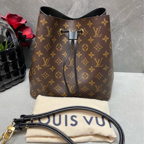 LV /路易威登   老花黑水桶  98新