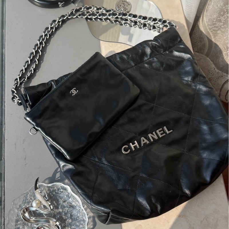 💯正品Chanel 22bag黑銀 小號 芯片款 垃圾袋包 香奈兒正品 🉑送禮狀態 原購買價22萬-1