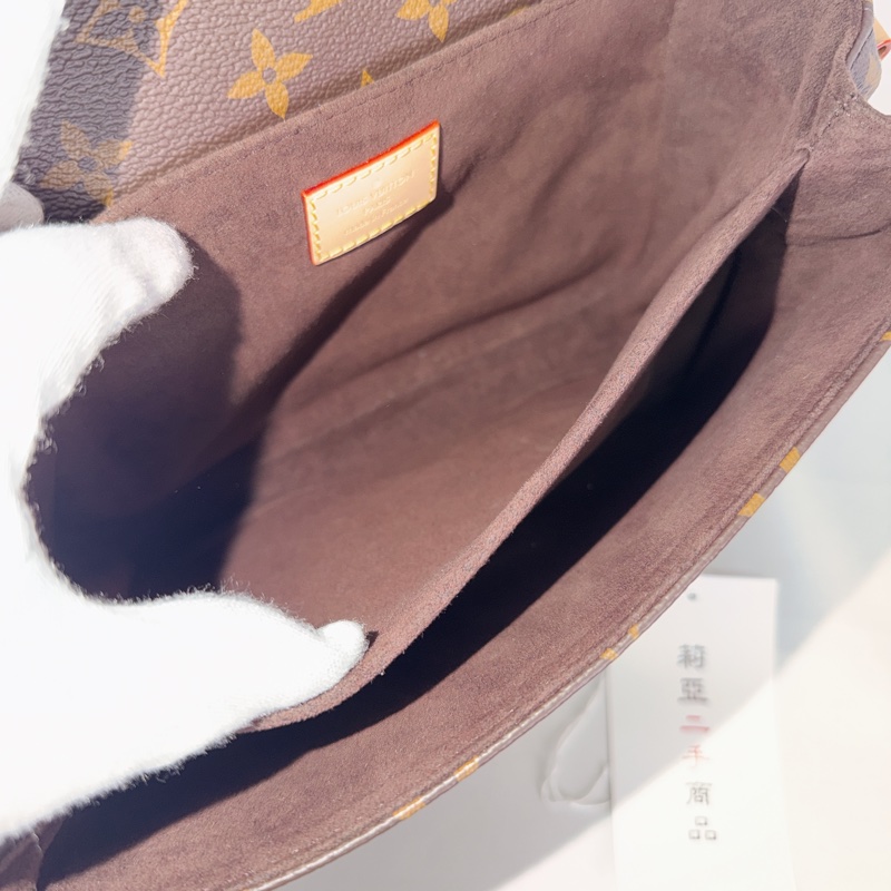 莉亞精品♡ LV 經典老花郵差包 二手美品-8