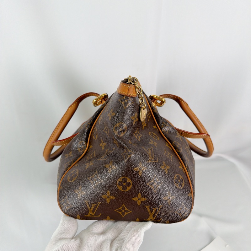 莉亞精品♡ LV 水餃手提包 二手-6