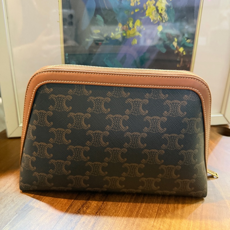 未使用美品🏅CELINE 防潑水 經典凱旋門 化妝包-1