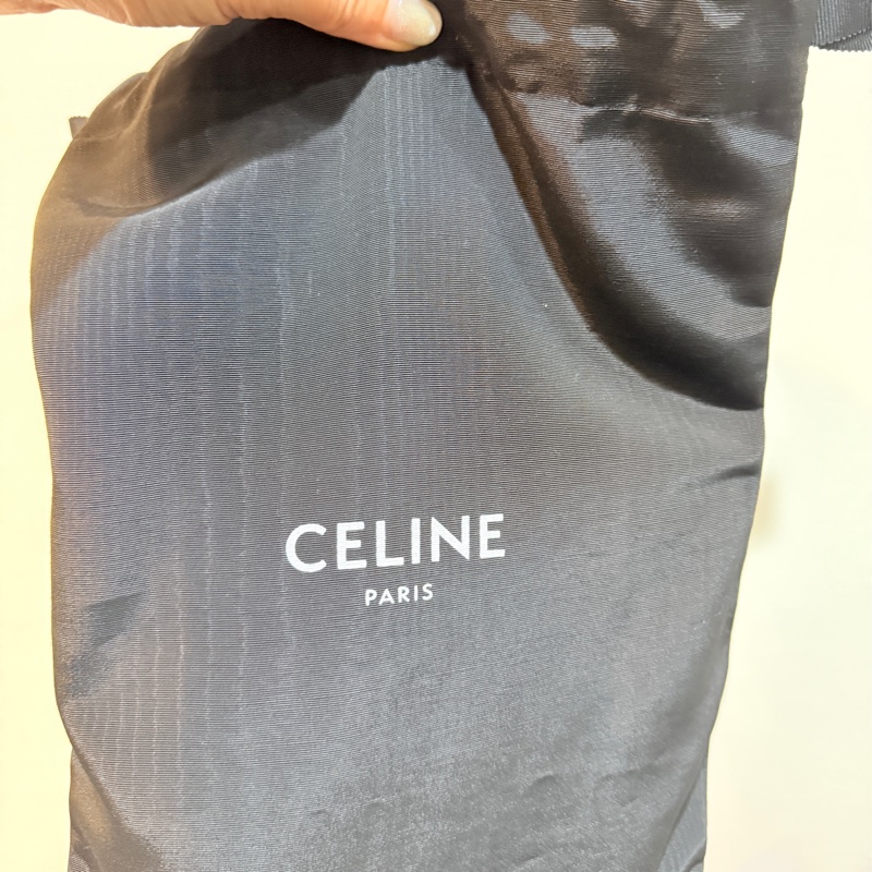未使用美品🏅CELINE 防潑水 經典凱旋門 化妝包-11