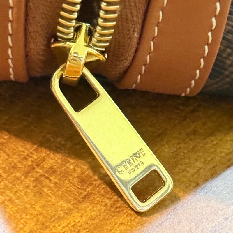 未使用美品🏅CELINE 防潑水 經典凱旋門 化妝包-14