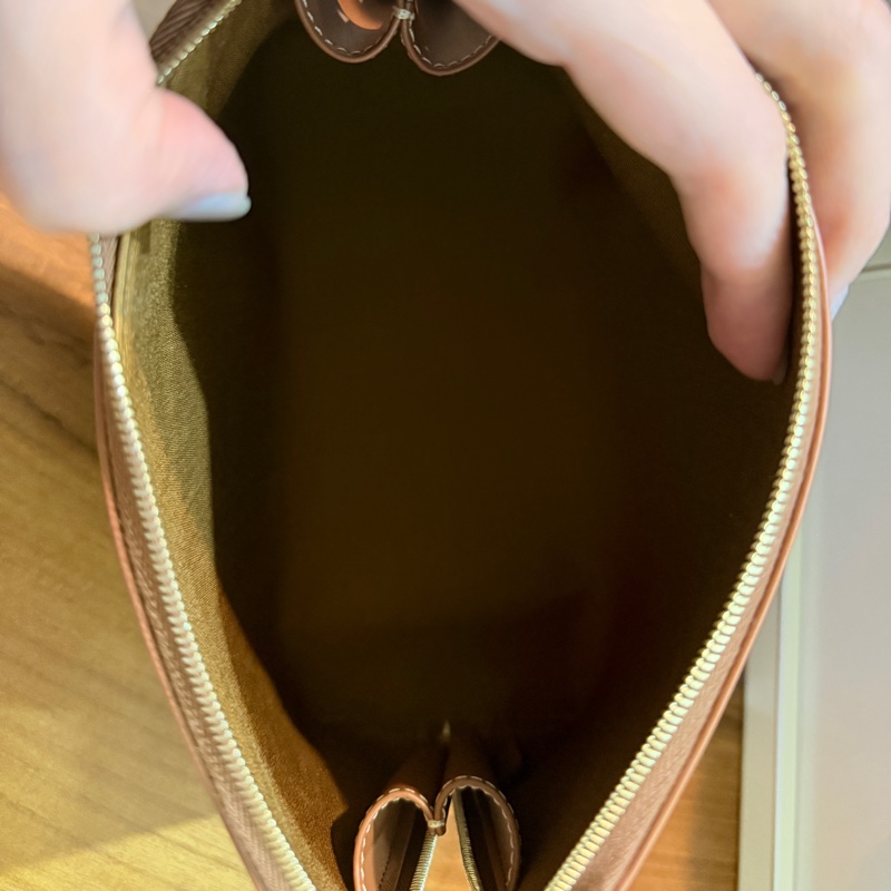 未使用美品🏅CELINE 防潑水 經典凱旋門 化妝包-17