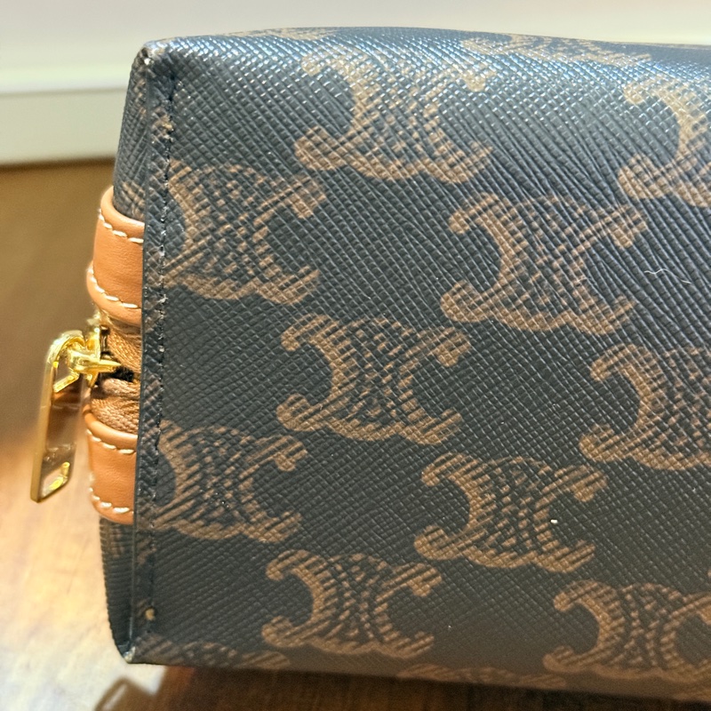 未使用美品🏅CELINE 防潑水 經典凱旋門 化妝包-21