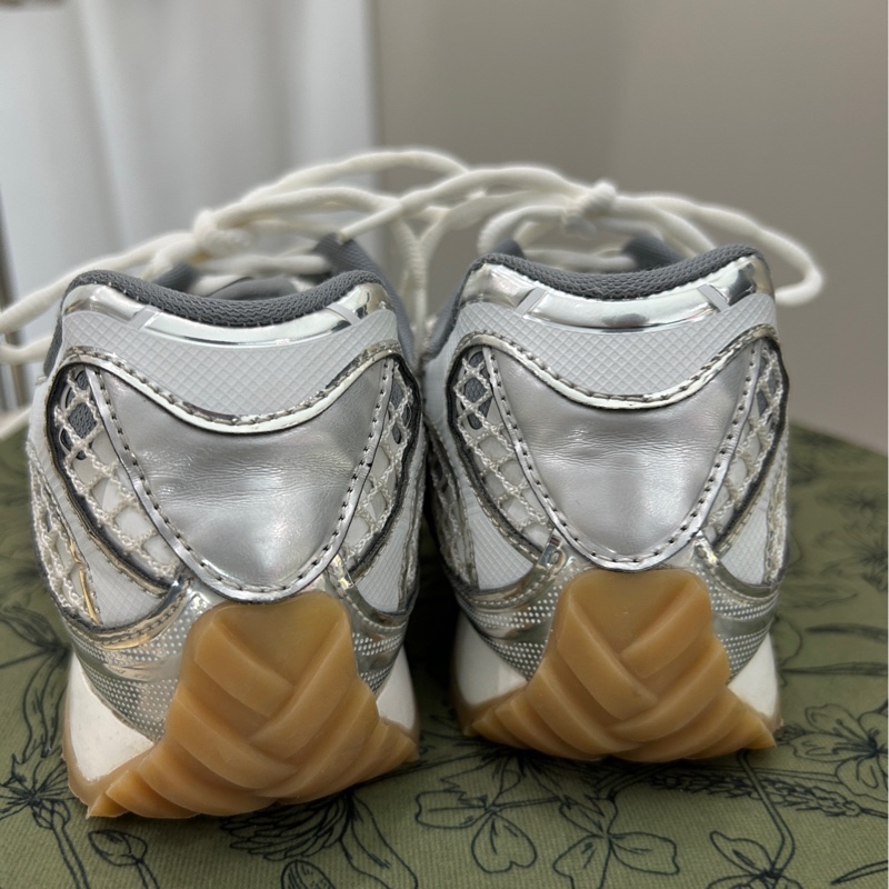 Bottega veneta/葆蝶家 Orbit白銀系帶休閒鞋 37碼-4