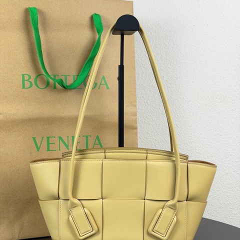 Bottega Veneta 葆蝶家bv Arco 奶黃色編織牛皮手提包 小號