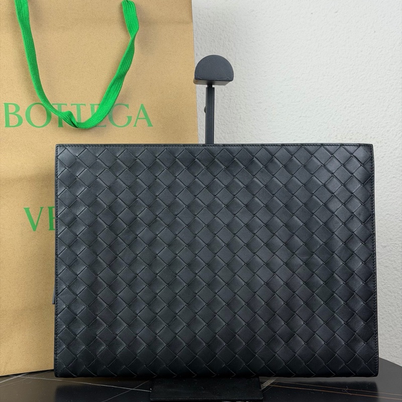 闲置新Bottega Veneta 葆蝶家 bv黑色牛皮编织手拿包-0