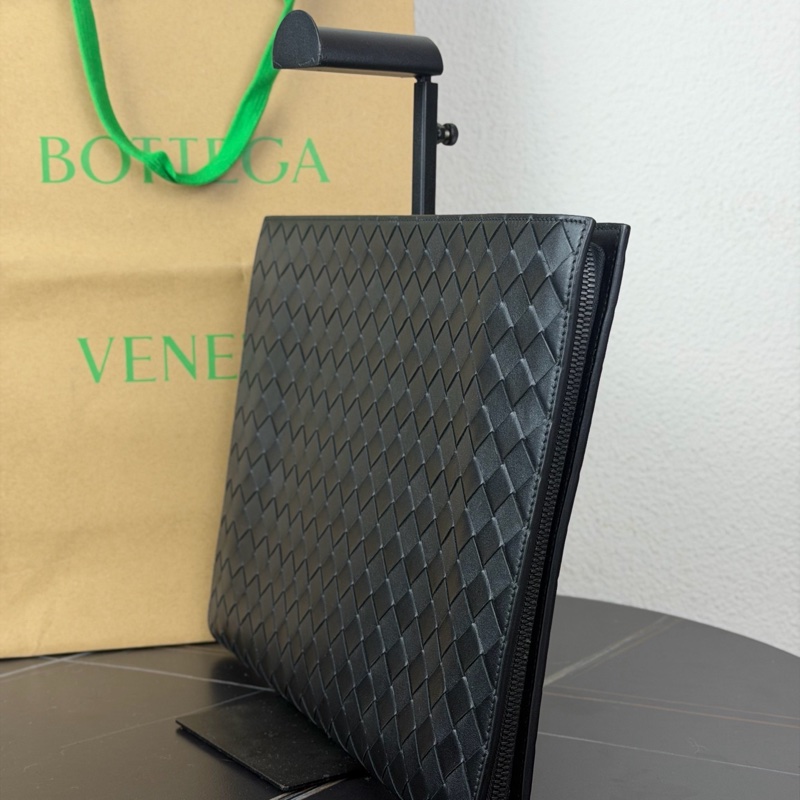 闲置新Bottega Veneta 葆蝶家 bv黑色牛皮编织手拿包-3