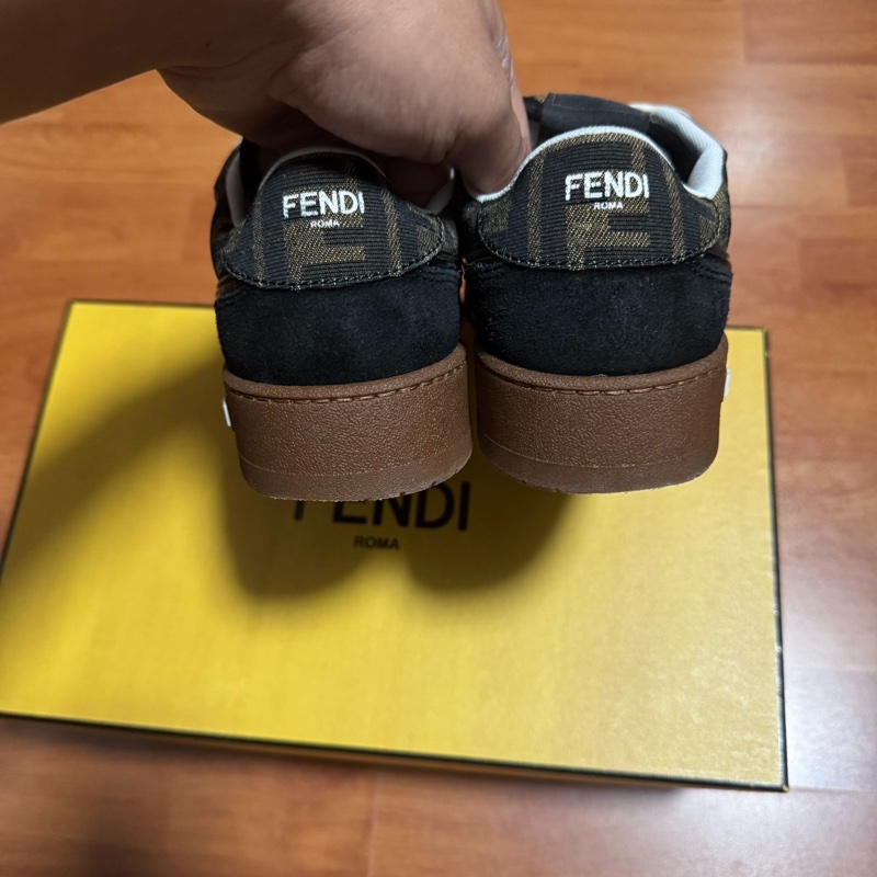Fendi正品芬迪印花休閒鞋 牛皮 低幫板鞋 女款 黑色 37碼-6