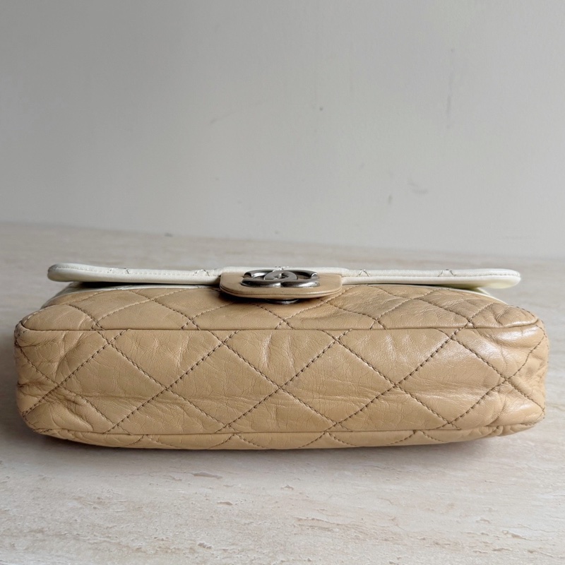Chanel香奈兒米白拼色CF鏈條包 12開 底長25cm 🈚附件：單品-4