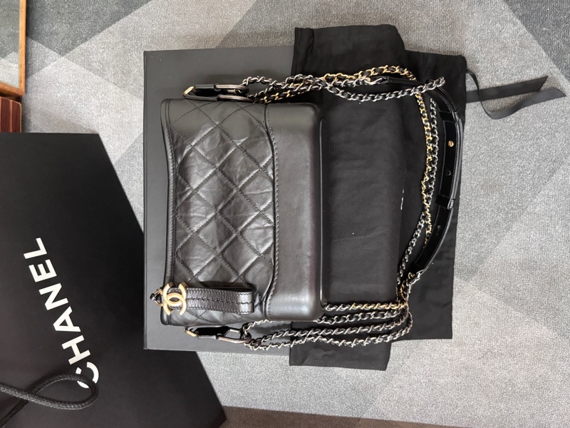Chanel 小號黑色流浪包-4