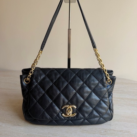 Chanel香奈兒黑金牛皮菱格鏈條單肩包+14開 底長29cm