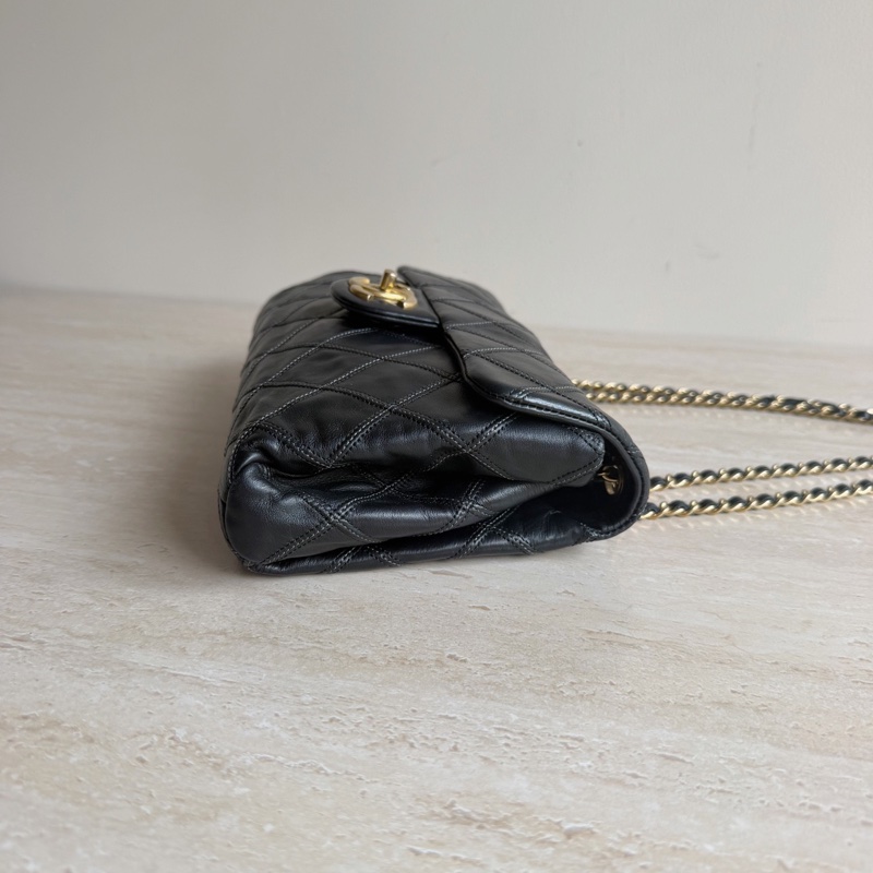 Chanel香奈兒黑金牛皮菱格紋單肩包+17開 底長24cm-3