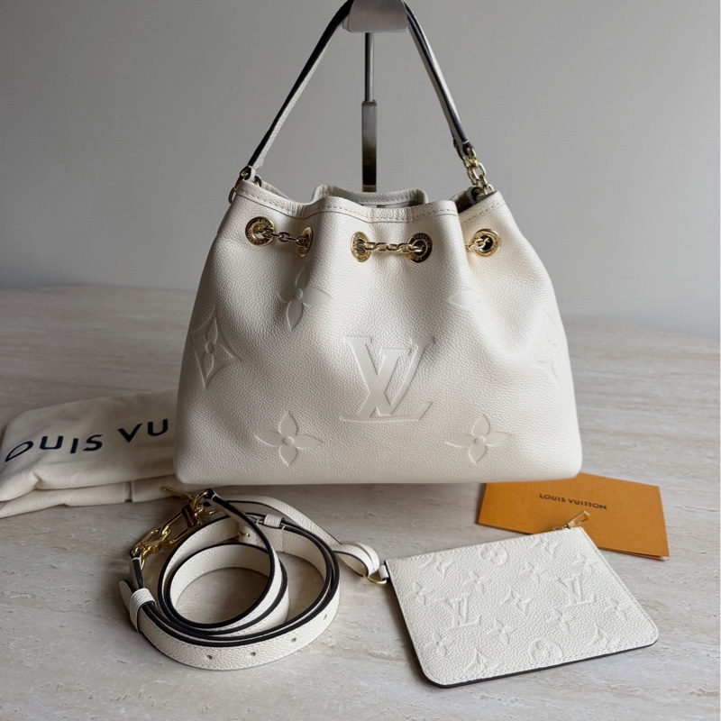 Louis Vuitton路易威登Summer Bundle米色壓紋牛皮單肩包+芯片 底長28cm-0