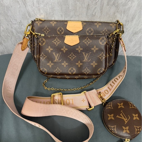 LOUIS VUITTON 五合一粉色背帶（芯片款）